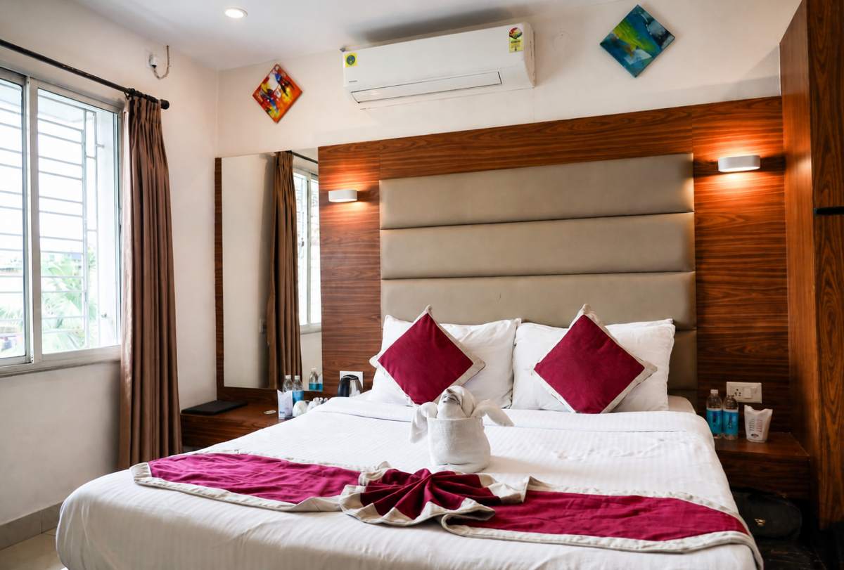 Amar Tree Express guest room